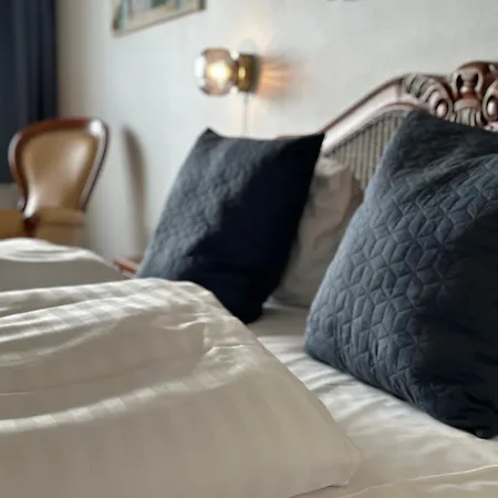 Milling Sopark Hotel