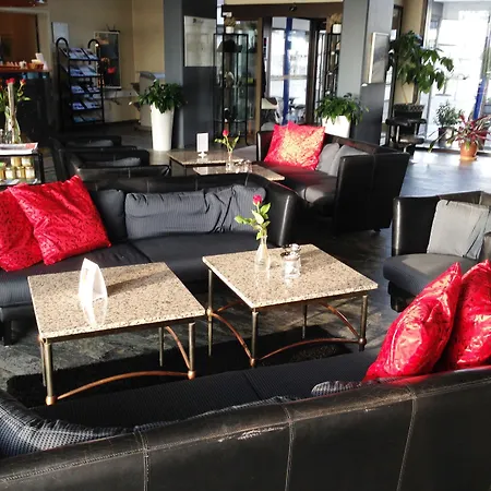 Milling Sopark Hotel 3*